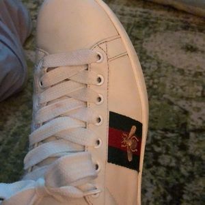 Women's Gucci Ace Retro Bee Authenticated